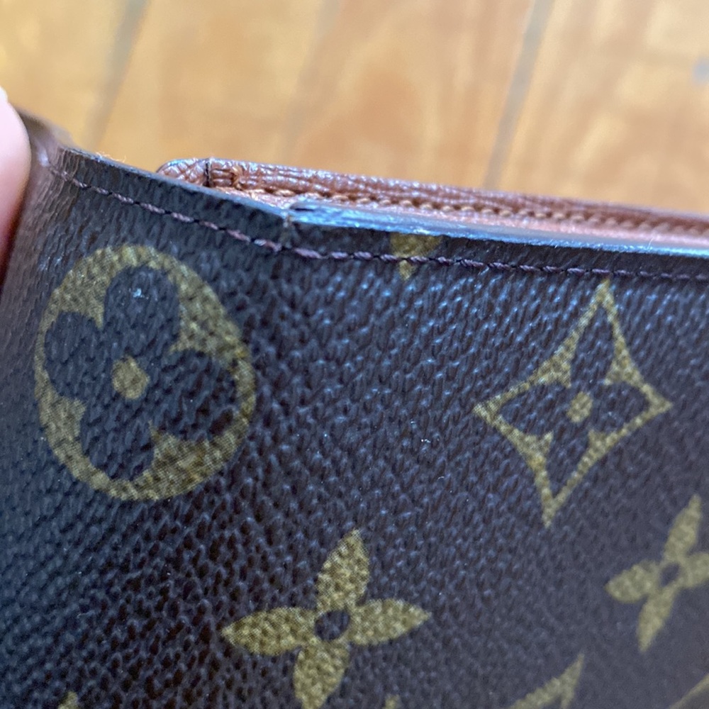 Louis Vuitton Sarah Wallet - Picture 5 of 10